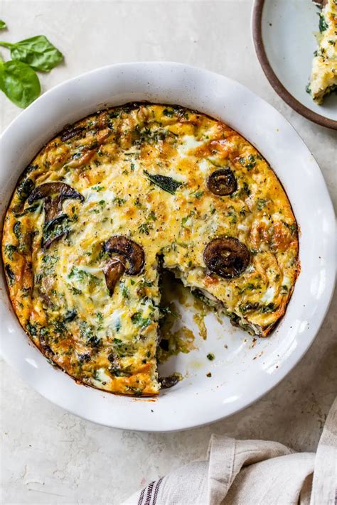 Spinach Mushroom Quiche - The Almond Eater