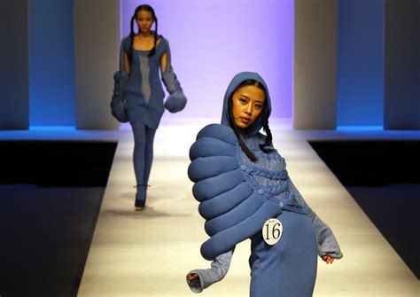 Fashion Victims: Latest Bizarre Fashion Costumes Around The World ...