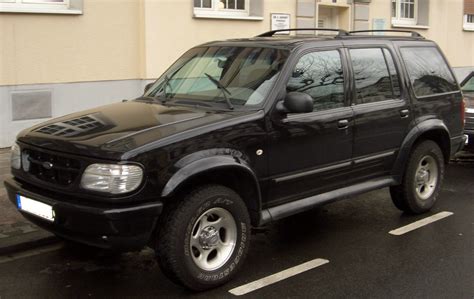 1995 Ford Explorer VINs, Configurations, MSRP & Specs - AutoDetective