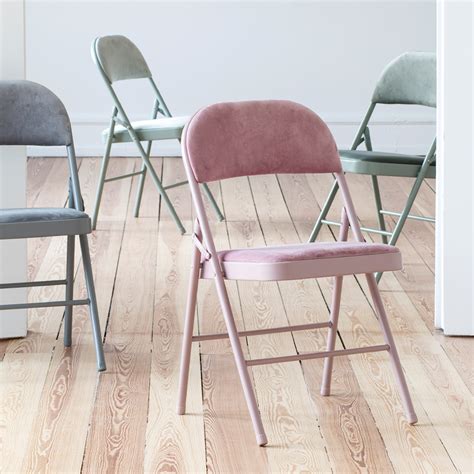 Stylish Folding Chairs Are a Great Space-Saving Investment