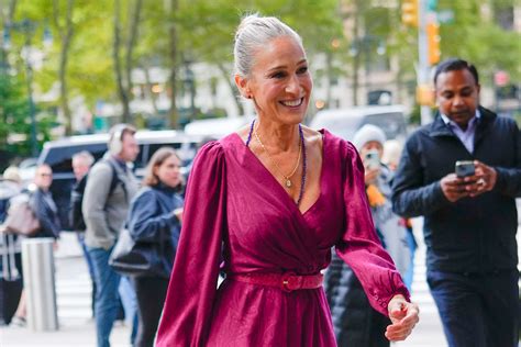 Sarah Jessica Parker Goes Pink in Heels for ‘And Just Like That ...