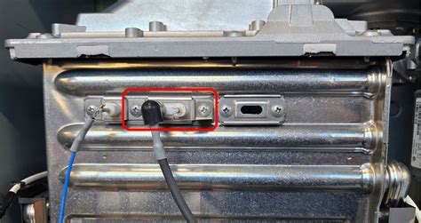 Noritz Error Code 11 Repair On Noritz NR98 SV 的图像结果