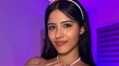 Twitch Streamer StrawberryTabby Banned Again; Reason Behind Her Ban