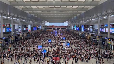 城事 _ 京沪高铁8年运送旅客10.3亿人次
