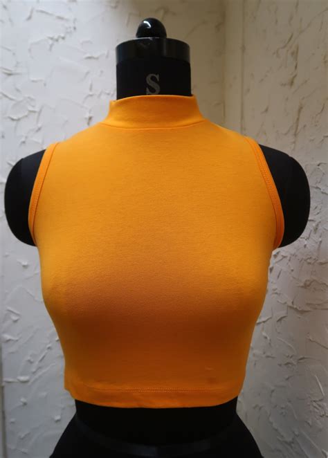 HIGH NECK - ORANGE – VILAASINIE
