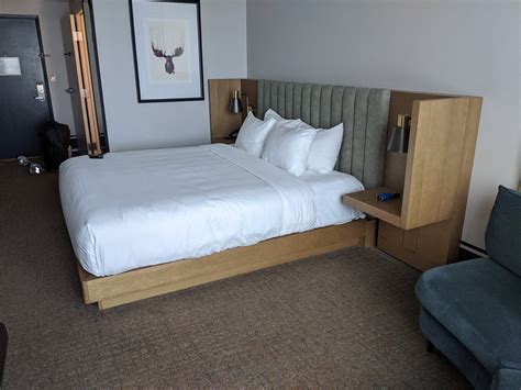 THE DUNIWAY PORTLAND, A HILTON HOTEL - Hotel Reviews, Photos, Rate ...