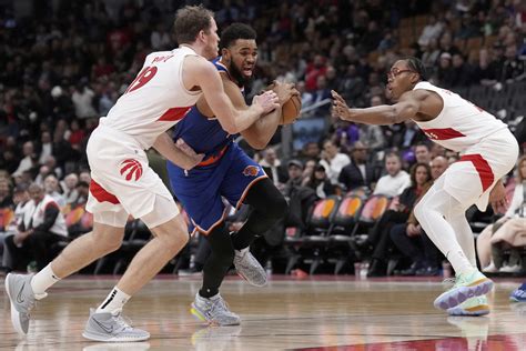 NBA: Towns, Knicks edge Raptors for fifth win in six games