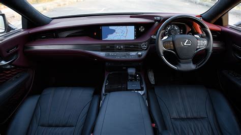 Lexus LS 500h 2018 Ultra Luxury Interior Car Photos - Overdrive