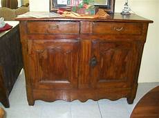 credenza bassa antica credenza provenzale in noce massello epoca 700 credenza bassa antica credenza provenzale in noce massello epoca 700