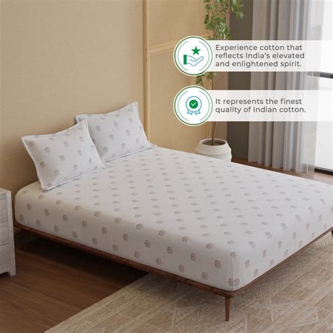 Buy BOUTIQUE LIVING Indo Musk Kasturi Cotton 200TC Printed 3Pcs King ...