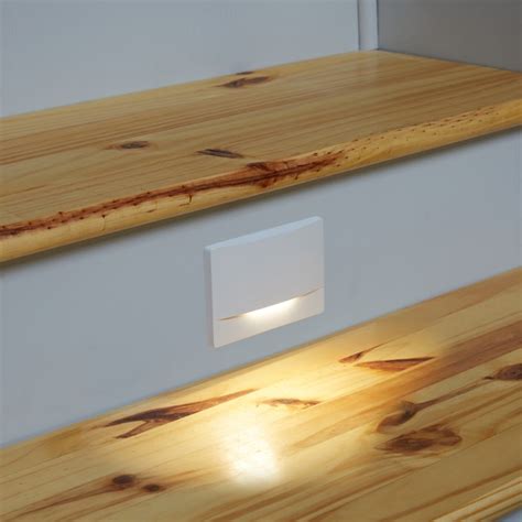 Kichler 30-Lumen 2-Watt White Line Voltage Hardwired LED Outdoor Step ...