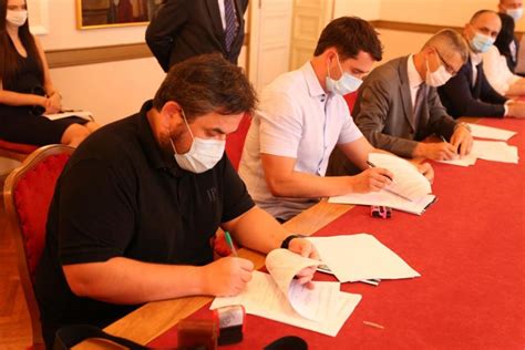 Dogradnjom i opremanjem Elektrotehnička i prometna škola Osijek ...