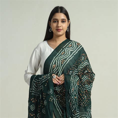 Kutch Bandhani Tie-Dye Cotton Dupatta 10