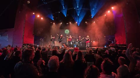 The Pinheads @ Leids Ontzet, Vrouwensteeg, Leiden, Netherlands, 2 ...