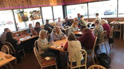 Cards at Davanni’s in Roseville, Davanni's (Community Room), Roseville ...