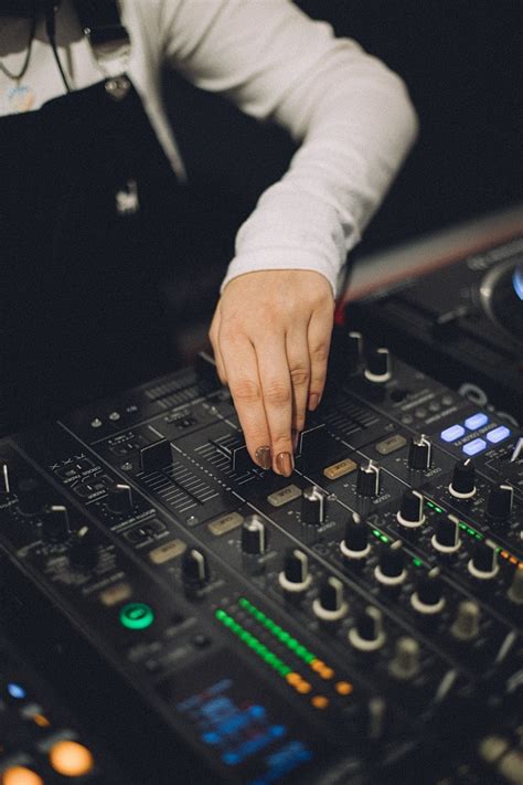 Dj图片 的图像结果