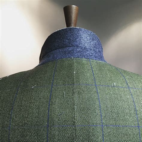 Back of Cloth 的图像结果