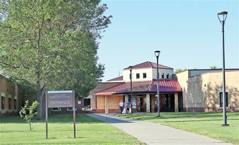 Challenger Elementary School celebrates its 30th anniversary | Thief ...