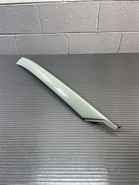 🚘 2020 - 2024 CHEVY CORVETTE C8 RIGHT A-PILLAR EXTERIOR TRIM COVER OEM ...