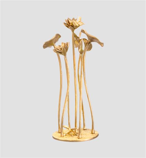 Brass Flower Stand – Elegant Home Décor Accent – Ritus Meraki Art