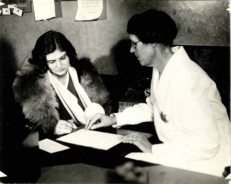 Winnie Ruth Judd being booked into jail | Arizona Memory Project