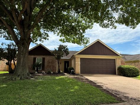 4034 Kitchen Hill Ln, Sugar Land, TX 77479 | Homes.com