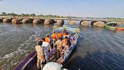 Tragic boat capsize in Mathura claims lives of devotees