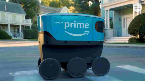 Rezultat imagine pentru Amazon Robot Delivery
