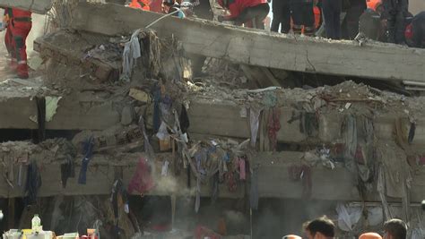 7.3级强震袭击土耳其 200余人遇难上千建筑坍塌