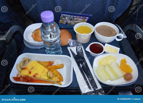 Airline Meal 的图像结果