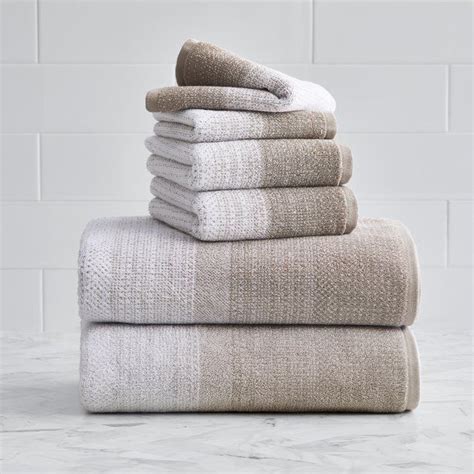 modern bathroom towels