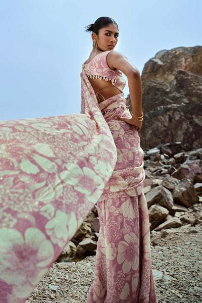 DOVE SAREE – Sana Barreja