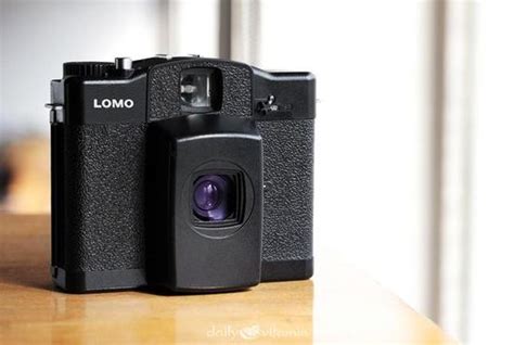 LOMO庆祝25岁生日 发布三款限量版相机_器材频道-蜂鸟网