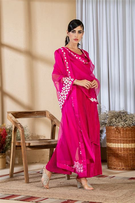 SUIT – Preeti Mehta