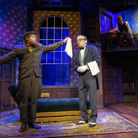 Näytelmä joka menee pieleen - Helsingin Kaupunginteatteri