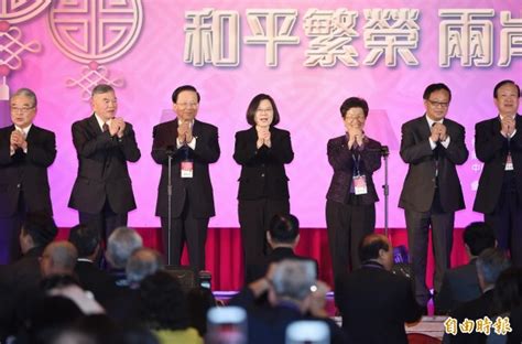 蔡英文：台灣經濟表現亮眼 歡迎台商回鄉投資 - 政治 - 自由時報電子報