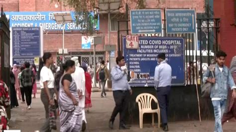 Delhi witnesses rise in H3N2, COVID cases; experts urge to stay alert