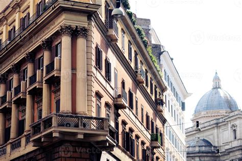 Building Side View 的图像结果