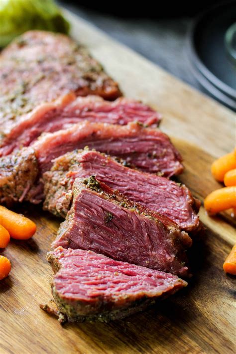 Instant Pot Corned Beef and Cabbage Recipe - Low Carb Inspirations