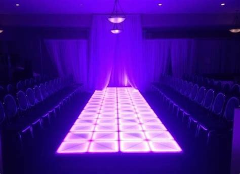 Stylish Fashion Show Theme for college farewell party