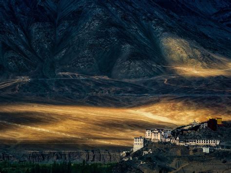 Travel around the Owrld 的图像结果