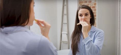 Hydrogen Peroxide Mouthwash: What You Need to Know Before Using It ...