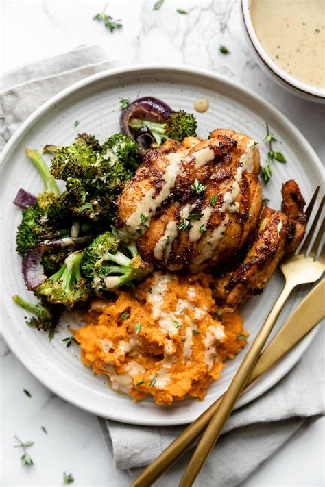 Sheet Pan Chipotle Chicken Thighs with Broccoli (Easy and Healthy ...