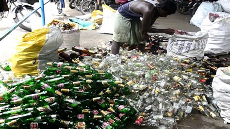பாட்டிலுக்கு 10 ரூபாய், 20 ரூபாய் அதிகமாக வாங்கிய 23 பணியாளர்கள் ...