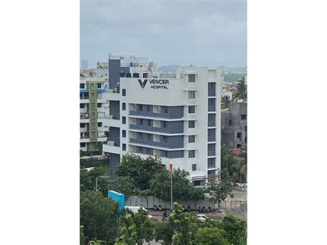 Vencer Hospital Brings World-Class Robotic Knee Surgery to Pune