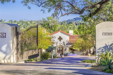 Old world trappings meet the modern lifestyle in Encino - Los Angeles Times