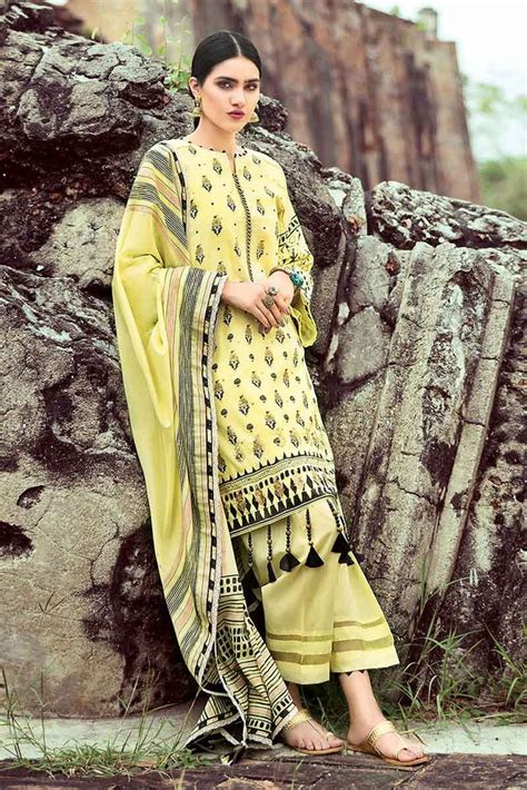 Gul Ahmed Summer Essential Collection 2019 – 3 PC CL-569 – YourLibaas