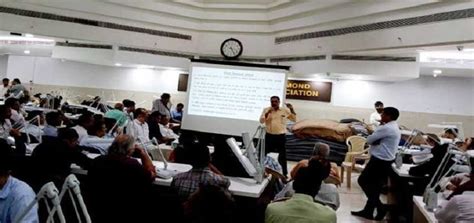 આ સેમિનારમાં જીજેઈપીસી પરિચય કાર્ડ અને પીએમ વિશ્વકર્મા યોજના સહિતના ...