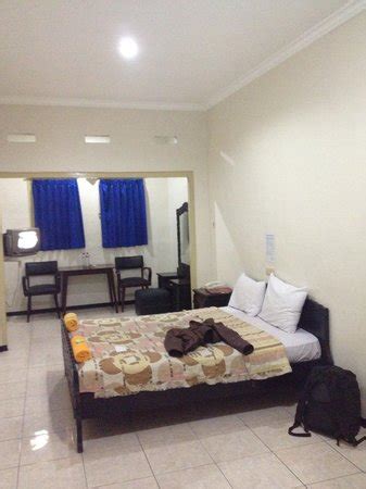 OLYMPIC HOTEL AND RESTAURANT (Surabaya, Java) - Hotel Reviews & Photos ...