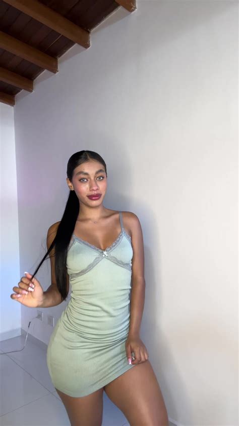 999 hearts, 4 shares, 26 | Antonia Mackenzie (@antonia.mackenzie33)